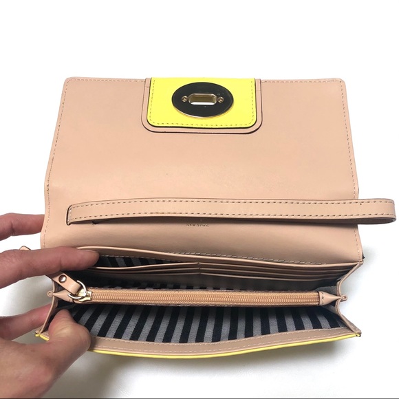 NWOT Kate Spade leather wallet - Picture 10 of 11